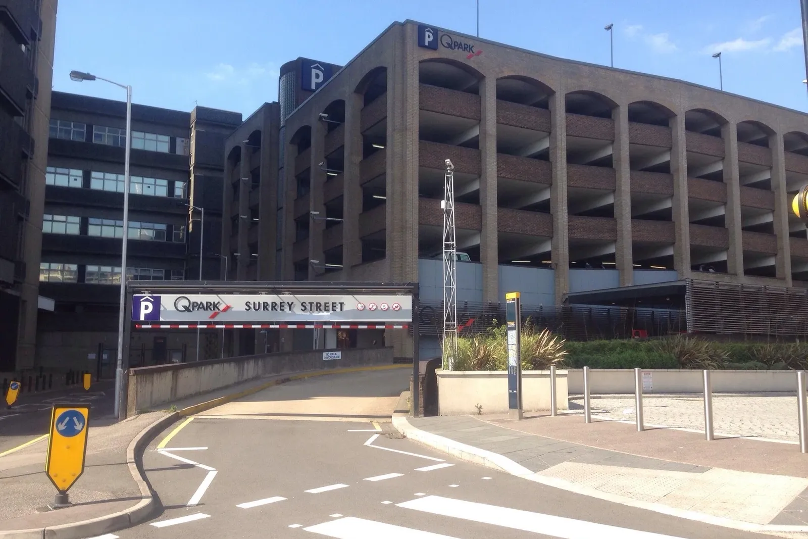 Parking à Croydon, photo 1 sur 4