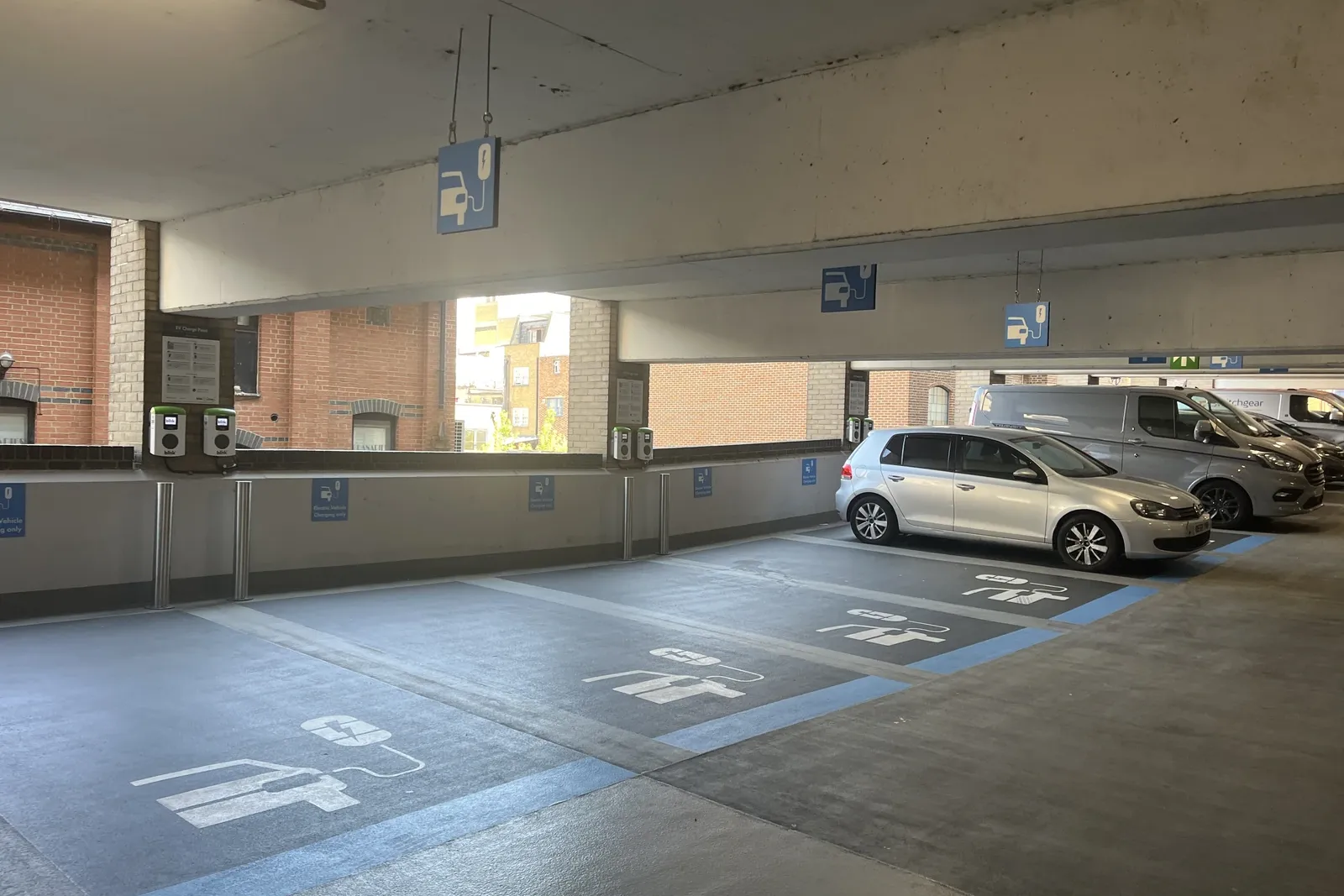 Parking à Croydon, photo 4 sur 4
