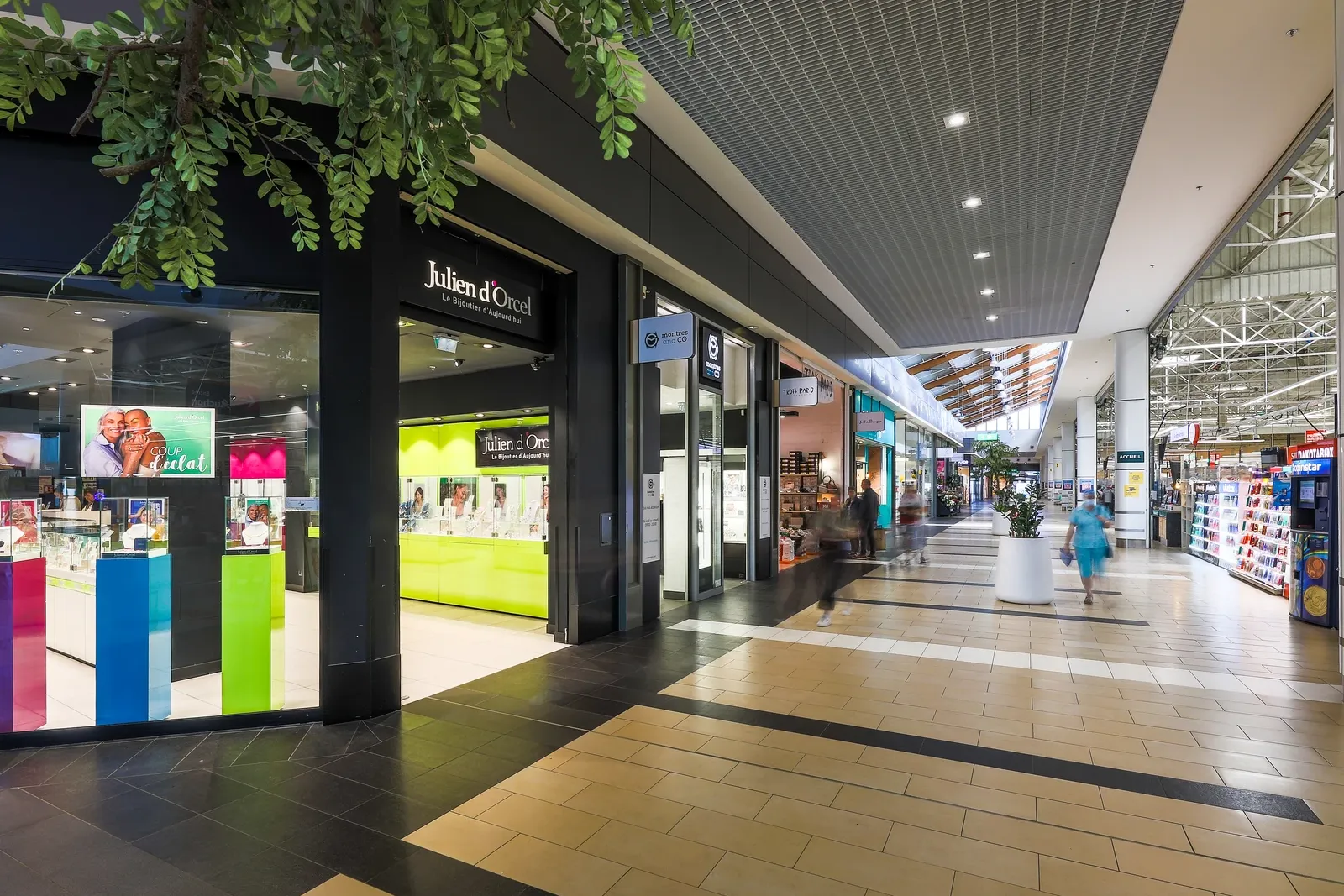 Galerie commerciale à Vineuil, photo 2 sur 13