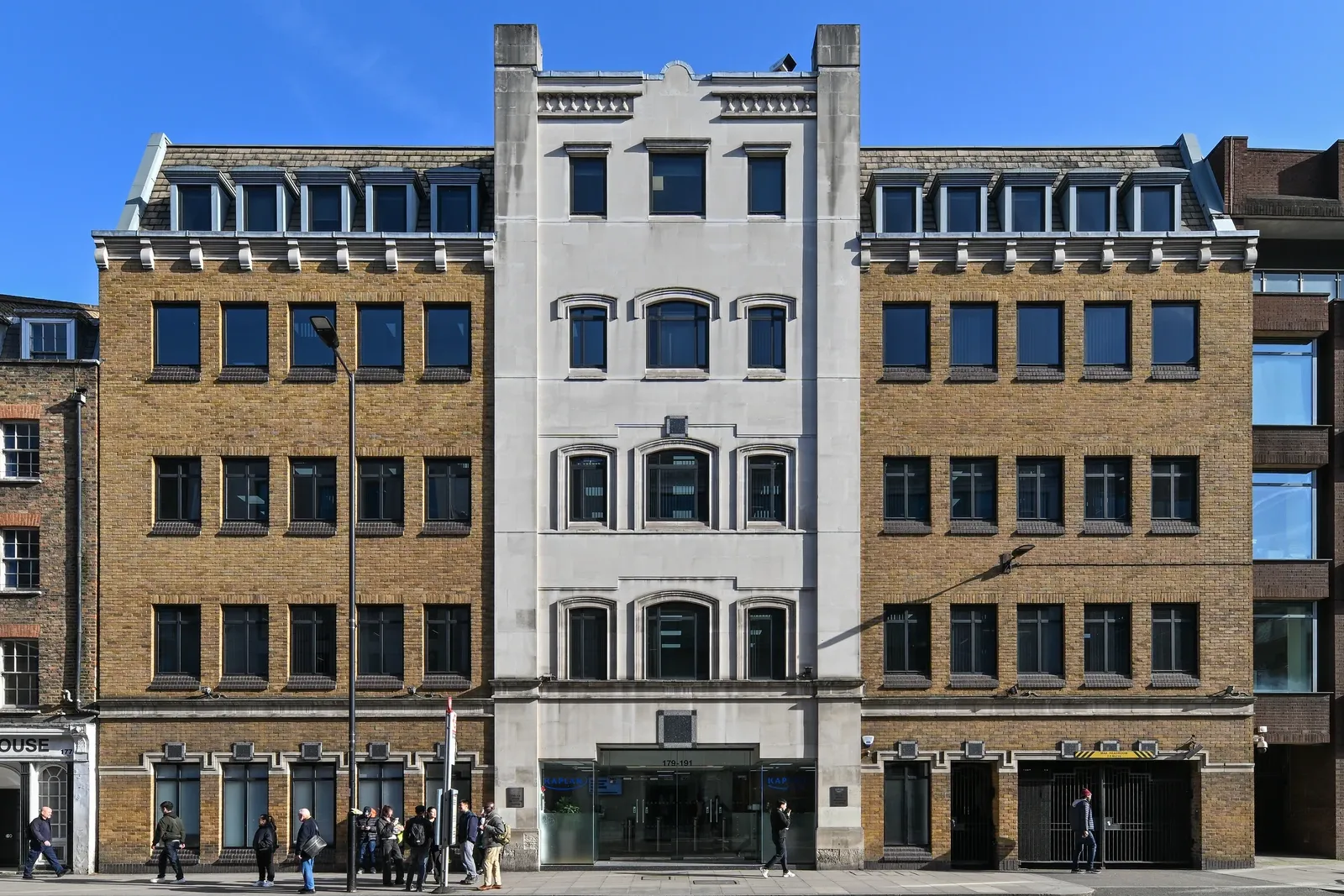 Ecole à Londres, photo 1 sur 5
