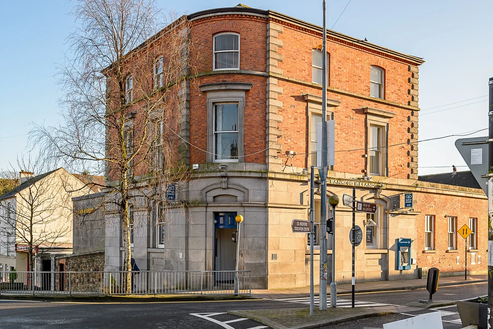 Portefeuille Bank of Ireland, photo 1 sur 20