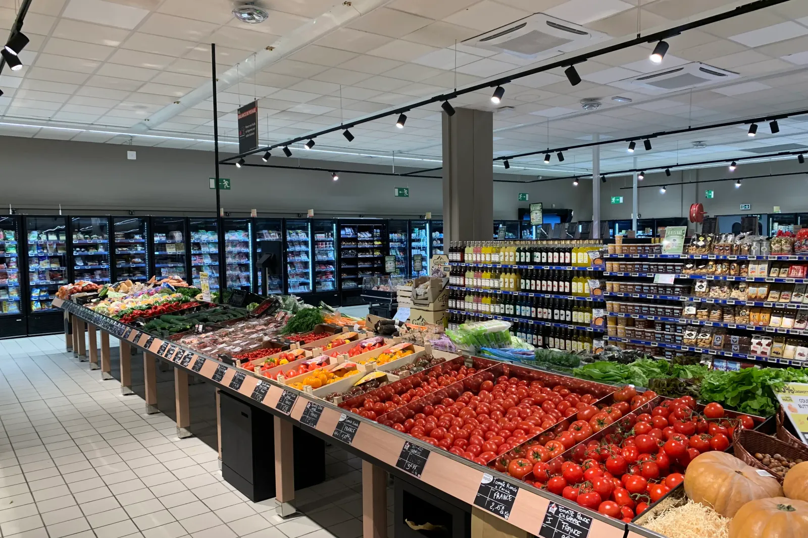Supermarché à Morez, photo 3 sur 3