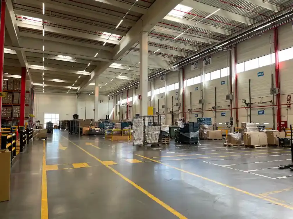 Entrepôt logistique à Léon, photo 8 sur 9