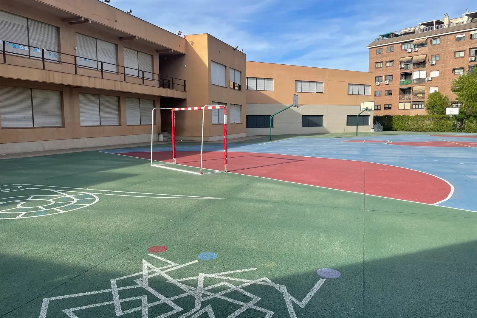 Ecole à Fuenlabrada, photo 3 sur 7