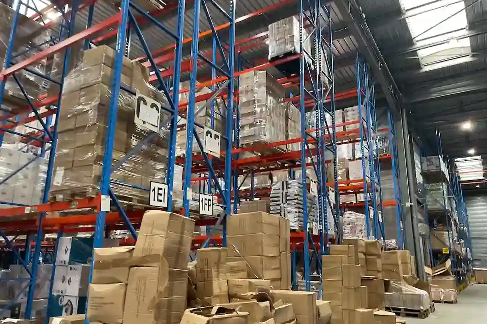 Entrepôt logistique à Chatte, photo 6 sur 7