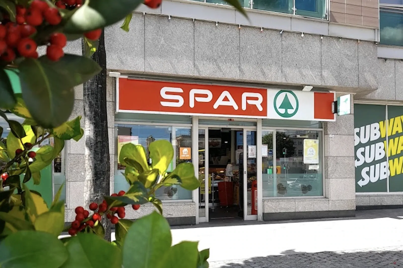 Dublin 8 - Spar Dolphins Barn, photo 1 sur 5
